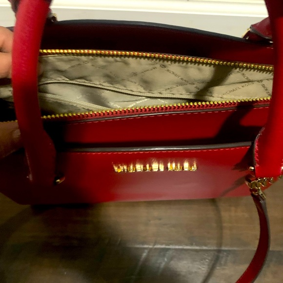 Michael Kors purse - Picture 3 of 3
